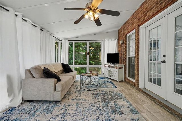 952 Ardmore Trail, Hoschton, GA 30548
