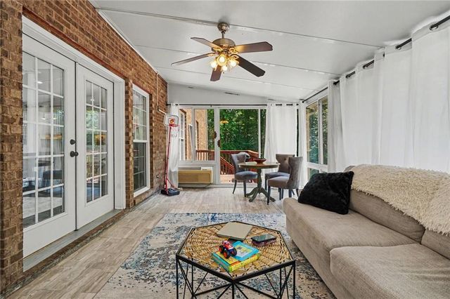 952 Ardmore Trail, Hoschton, GA 30548