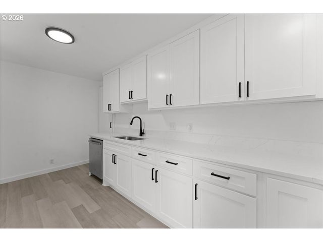 6725 Se MABEL Ave, Milwaukie, OR 97267