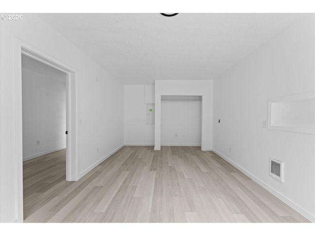 6725 Se MABEL Ave, Milwaukie, OR 97267