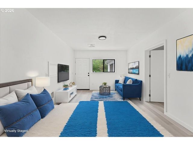 6725 Se MABEL Ave, Milwaukie, OR 97267