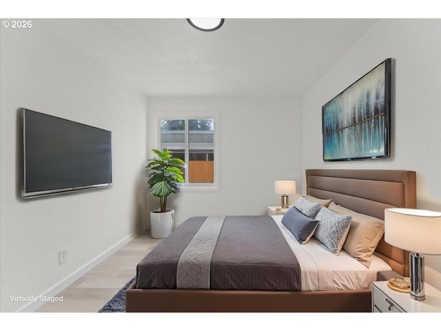 6725 Se MABEL Ave, Milwaukie, OR 97267