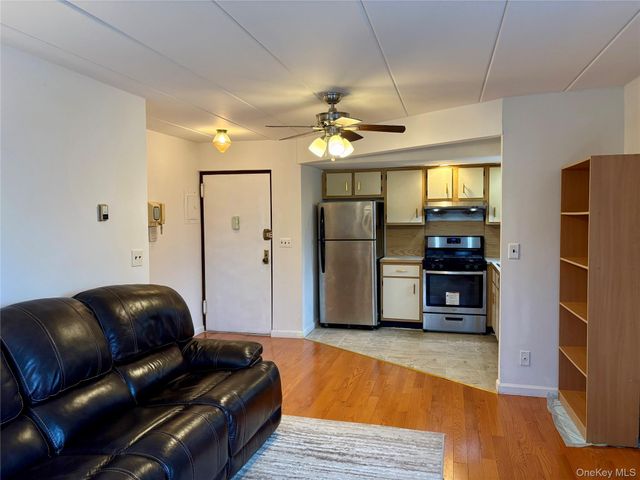 5616 Seabury Street 2A, Elmhurst, NY 11373