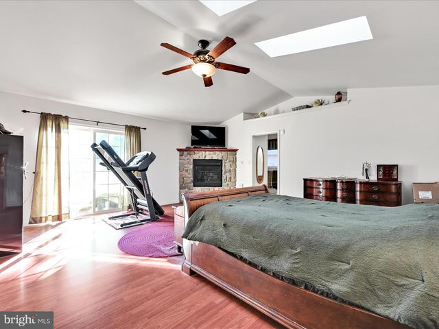 2032 MAIN ST, Lititz, PA 17543