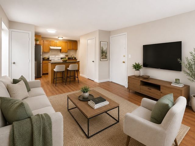 69 W Elm Ter 1, Brockton, MA 02301