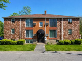 69 W Elm Ter 1, Brockton, MA 02301