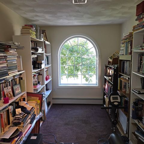 11 Orchard St, Tewksbury, MA 01876