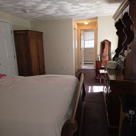 11 Orchard St, Tewksbury, MA 01876