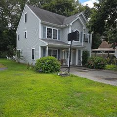 11 Orchard St, Tewksbury, MA 01876