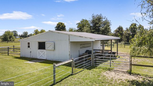 624 FAGLEYSVILLE RD, Perkiomenville, PA 18074