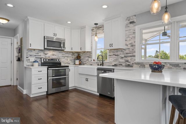 624 FAGLEYSVILLE RD, Perkiomenville, PA 18074
