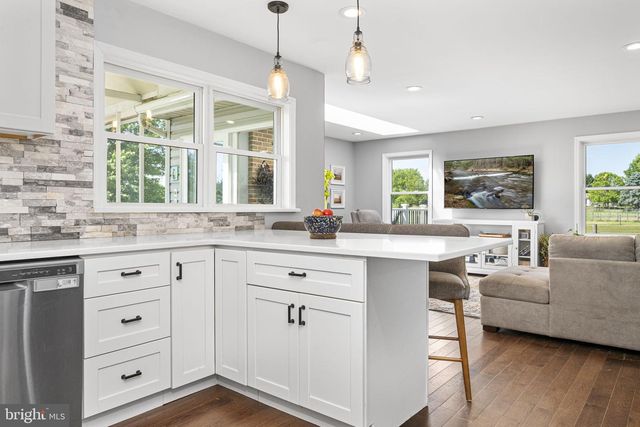 624 FAGLEYSVILLE RD, Perkiomenville, PA 18074