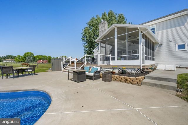624 FAGLEYSVILLE RD, Perkiomenville, PA 18074