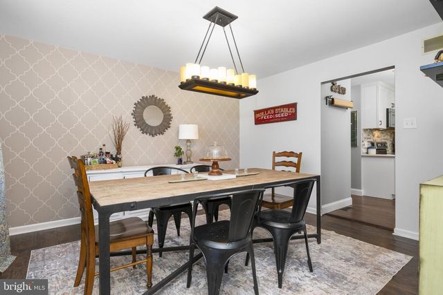 624 FAGLEYSVILLE RD, Perkiomenville, PA 18074
