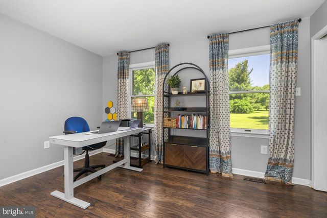 624 FAGLEYSVILLE RD, Perkiomenville, PA 18074