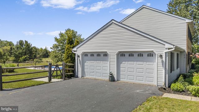 624 FAGLEYSVILLE RD, Perkiomenville, PA 18074