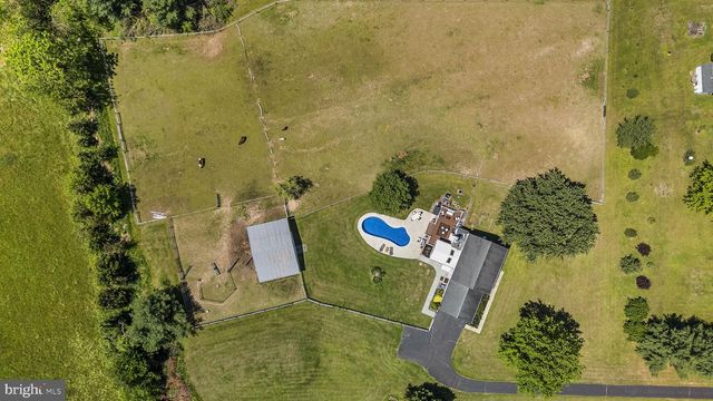 624 FAGLEYSVILLE RD, Perkiomenville, PA 18074