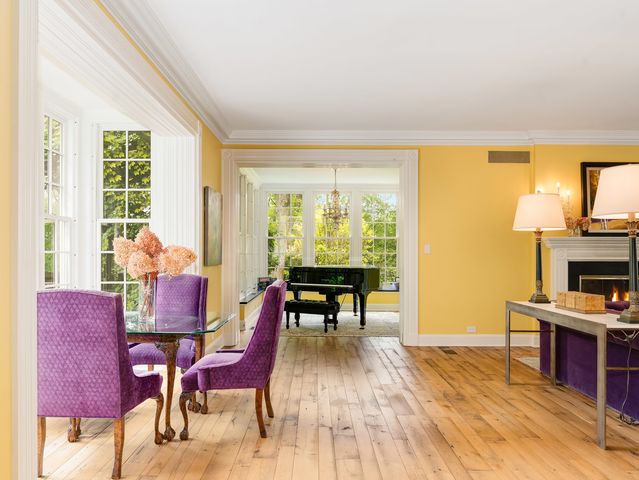 875 Country Club Road, St. Charles, IL 60174