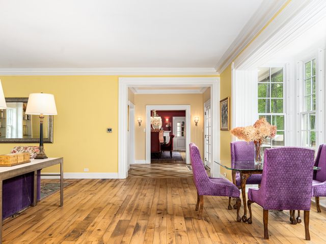 875 Country Club Road, St. Charles, IL 60174