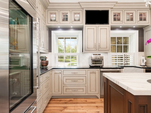 875 Country Club Road, St. Charles, IL 60174