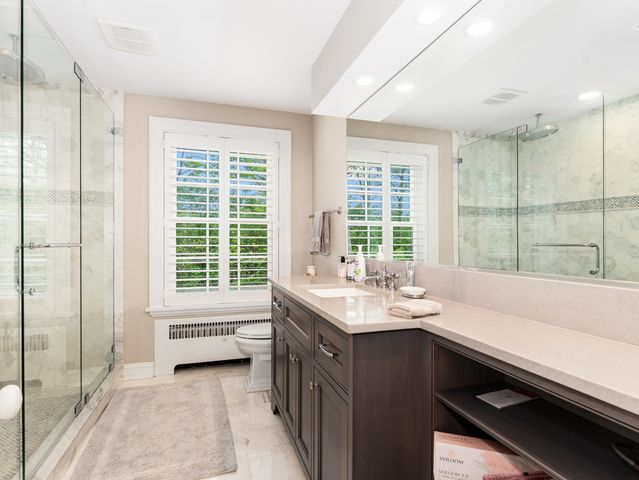 875 Country Club Road, St. Charles, IL 60174