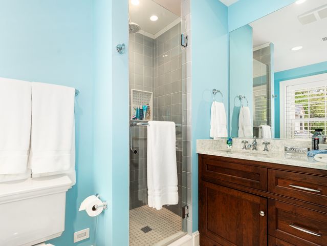 875 Country Club Road, St. Charles, IL 60174