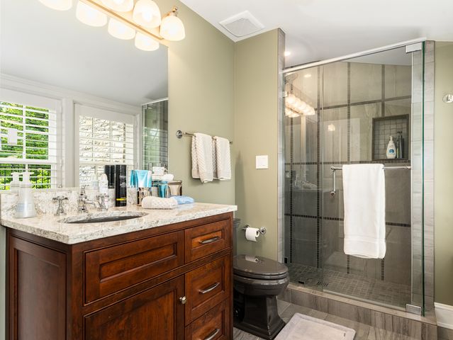 875 Country Club Road, St. Charles, IL 60174