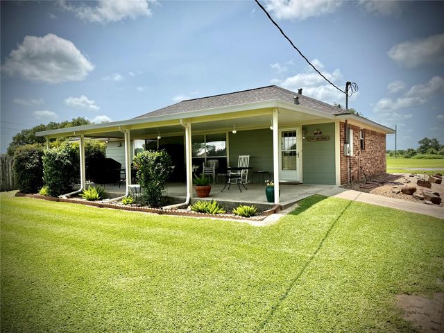189 Wakefield Lane, Wharton, TX 77488