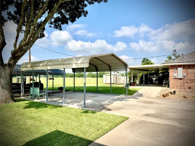 189 Wakefield Lane, Wharton, TX 77488
