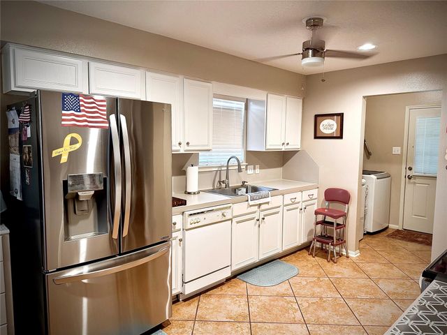 189 Wakefield Lane, Wharton, TX 77488