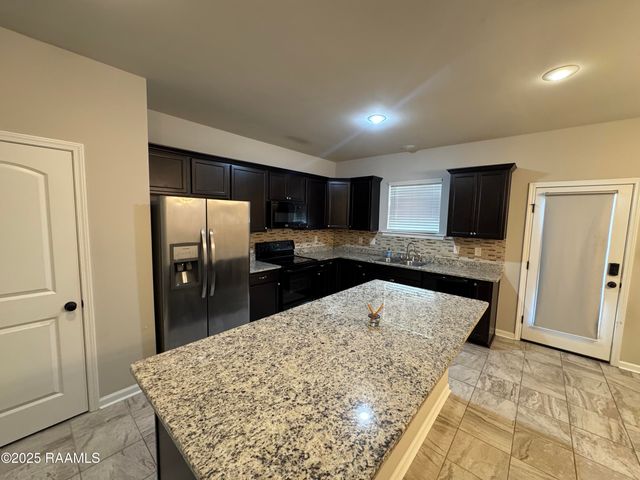 406 Gray Birch Loop, Youngsville, LA 70592