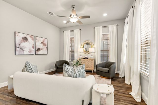 8313 Cotton Belt Lane, North Richland Hills, TX 76182
