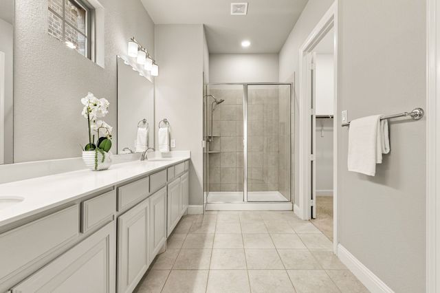 8313 Cotton Belt Lane, North Richland Hills, TX 76182