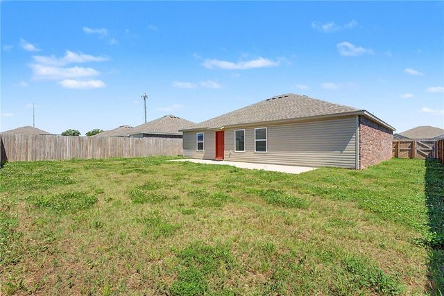 908 W Aiden Drive, Siloam Springs, AR 72761
