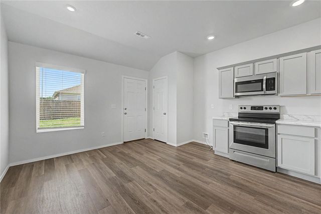 908 W Aiden Drive, Siloam Springs, AR 72761