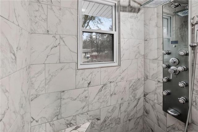 1604 67th Street, Kansas City, MO 64118