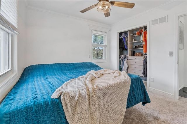 1604 67th Street, Kansas City, MO 64118