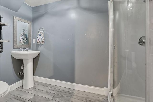 1604 67th Street, Kansas City, MO 64118