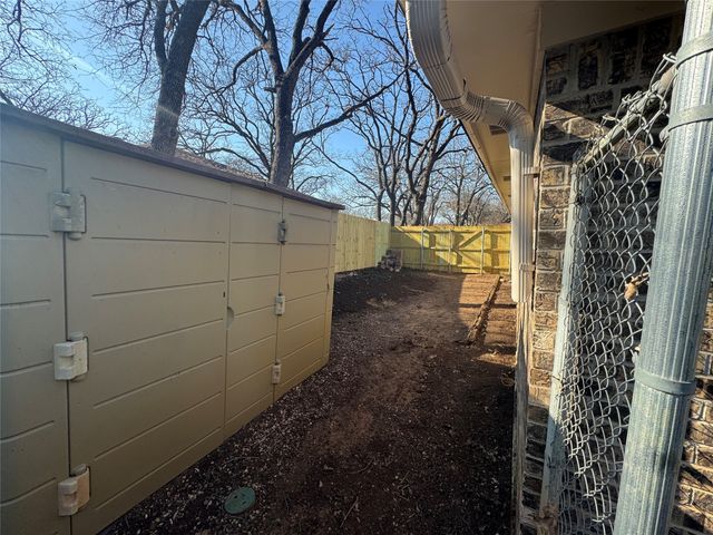 5305 Bright Star Trail, Arlington, TX 76017