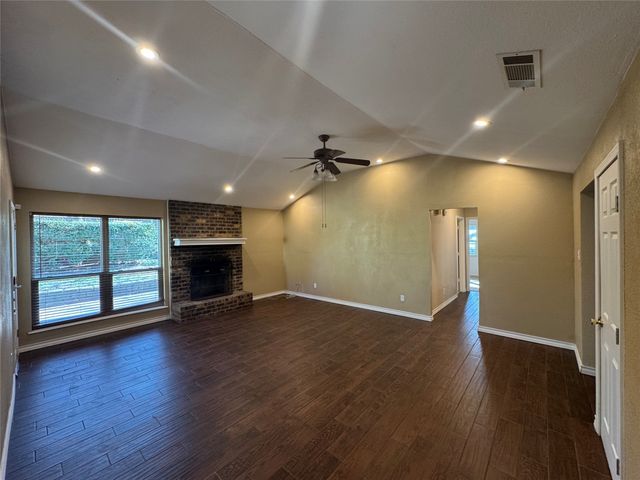 5305 Bright Star Trail, Arlington, TX 76017