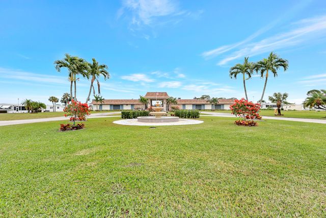 53002 Del Rio Bay, Boynton Beach, FL 33436