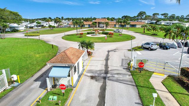 53002 Del Rio Bay, Boynton Beach, FL 33436