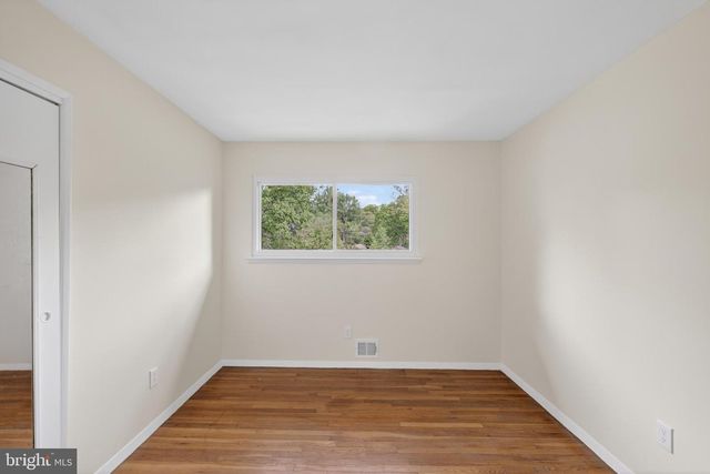 7818 GLENISTER DR, Springfield, VA 22152