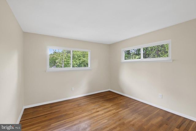 7818 GLENISTER DR, Springfield, VA 22152