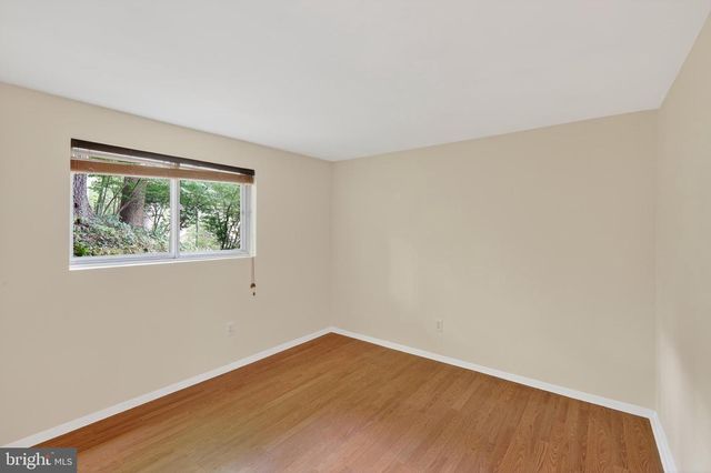 7818 GLENISTER DR, Springfield, VA 22152