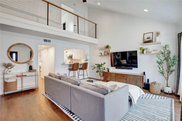 153 Lexington, Costa Mesa, CA 92626