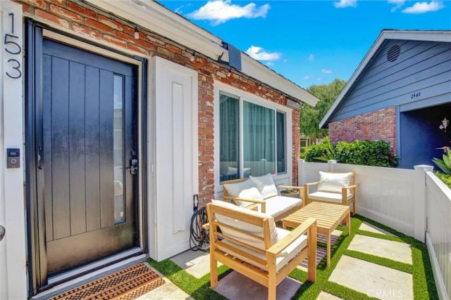 153 Lexington, Costa Mesa, CA 92626