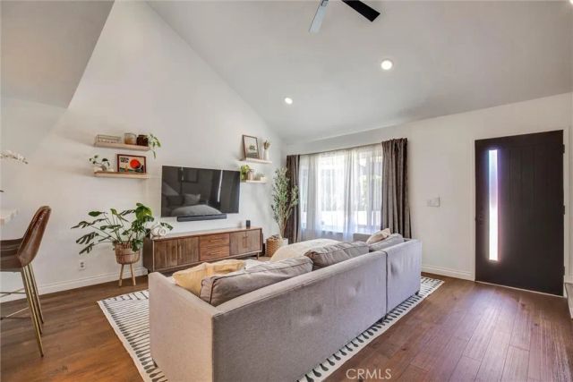 153 Lexington, Costa Mesa, CA 92626
