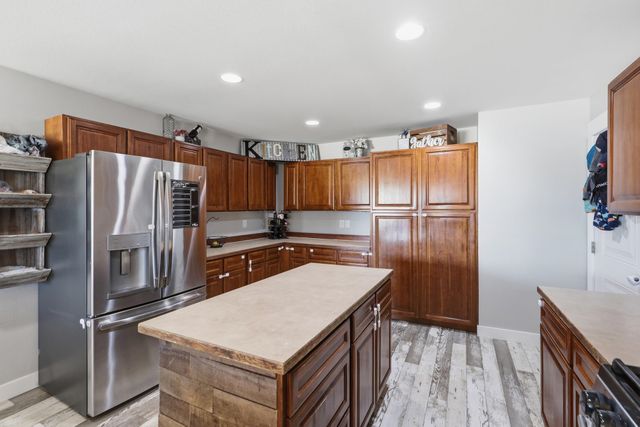 19925 E 1st Ct, Spokane Valley, WA 99016