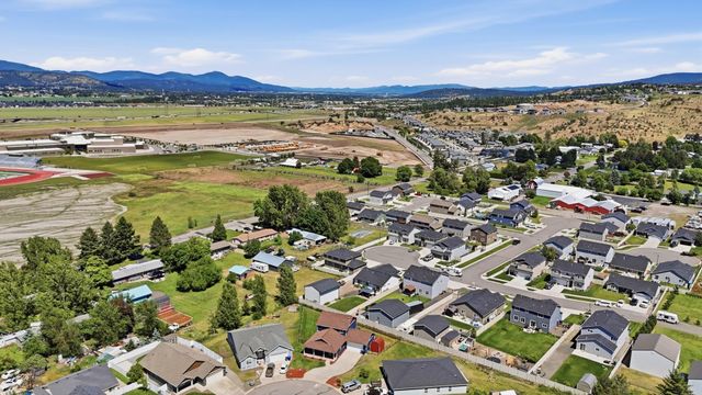 19925 E 1st Ct, Spokane Valley, WA 99016